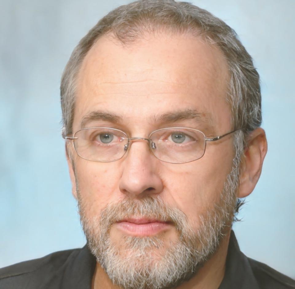 Portrait von Dr. Klaus Wenzel, Senior Business Analyst